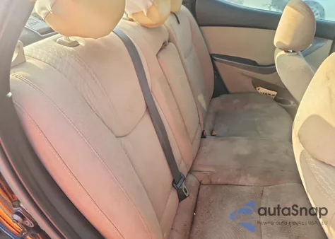 2016 Hyundai Elantra Se из США, поврежденный, VIN 5NPDH4AE7GH725541